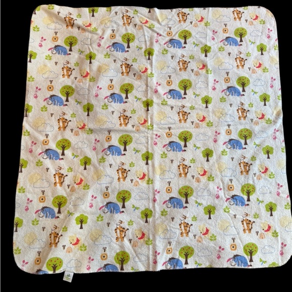Bundle of 2 Winnie the Pooh Swaddle Blankets - Picture 2 of 7